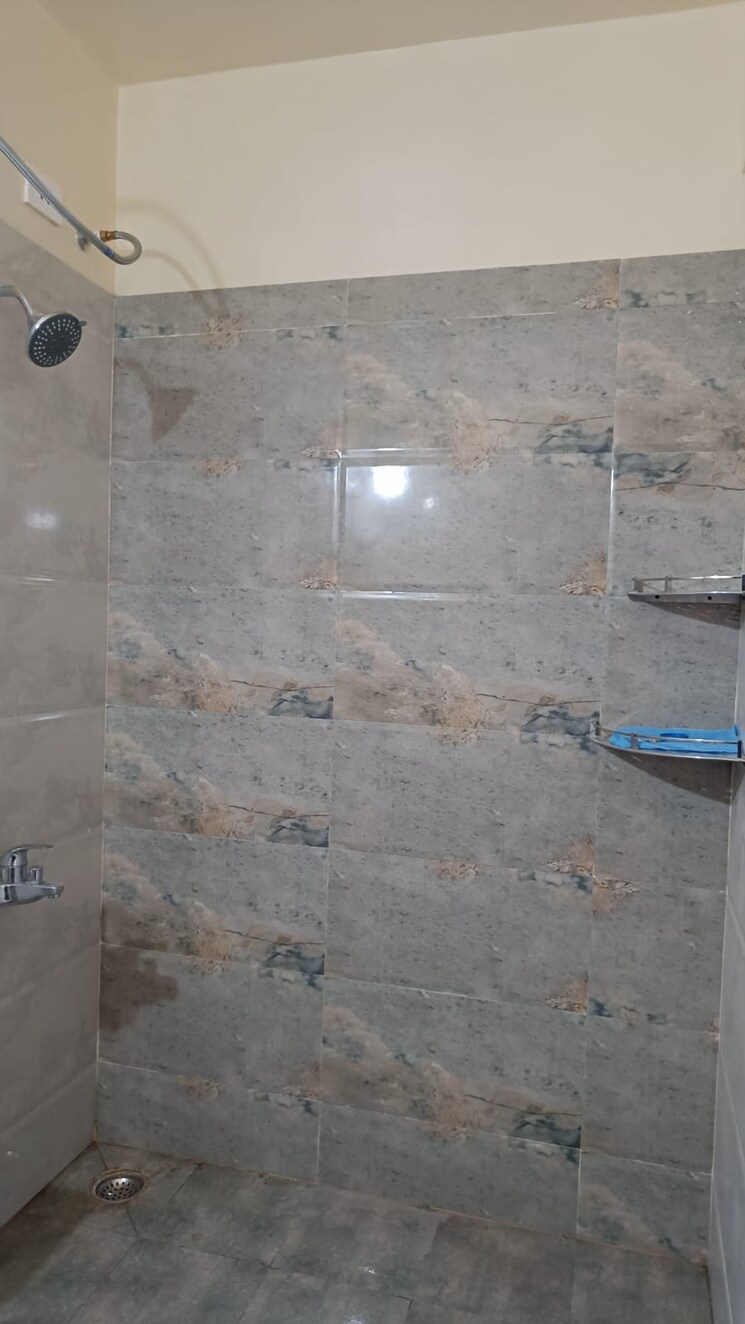 Bathroom, classic-niyati 2 Bedroom 1200 Sq.Ft. Apartment In Wagholi Pune 7802640