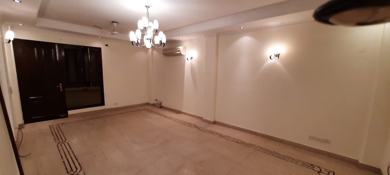 3 BHK Builder Floor For Rent in Soami Nagar Delhi  7802809