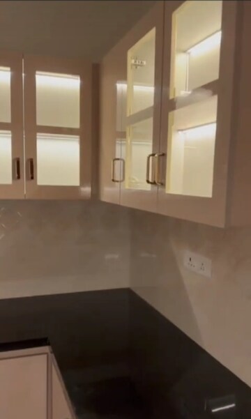 Room in 3 BHK Apartment at Prestige Woodland Park, Cooke Town – for Sale