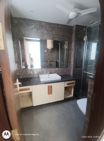Furnished Amenities in 4 BHK Builder Floor at Geetanjali Enclave – for Sale