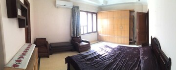 Living Room in 6+ BHK Builder Floor at Geetanjali Enclave – for Sale