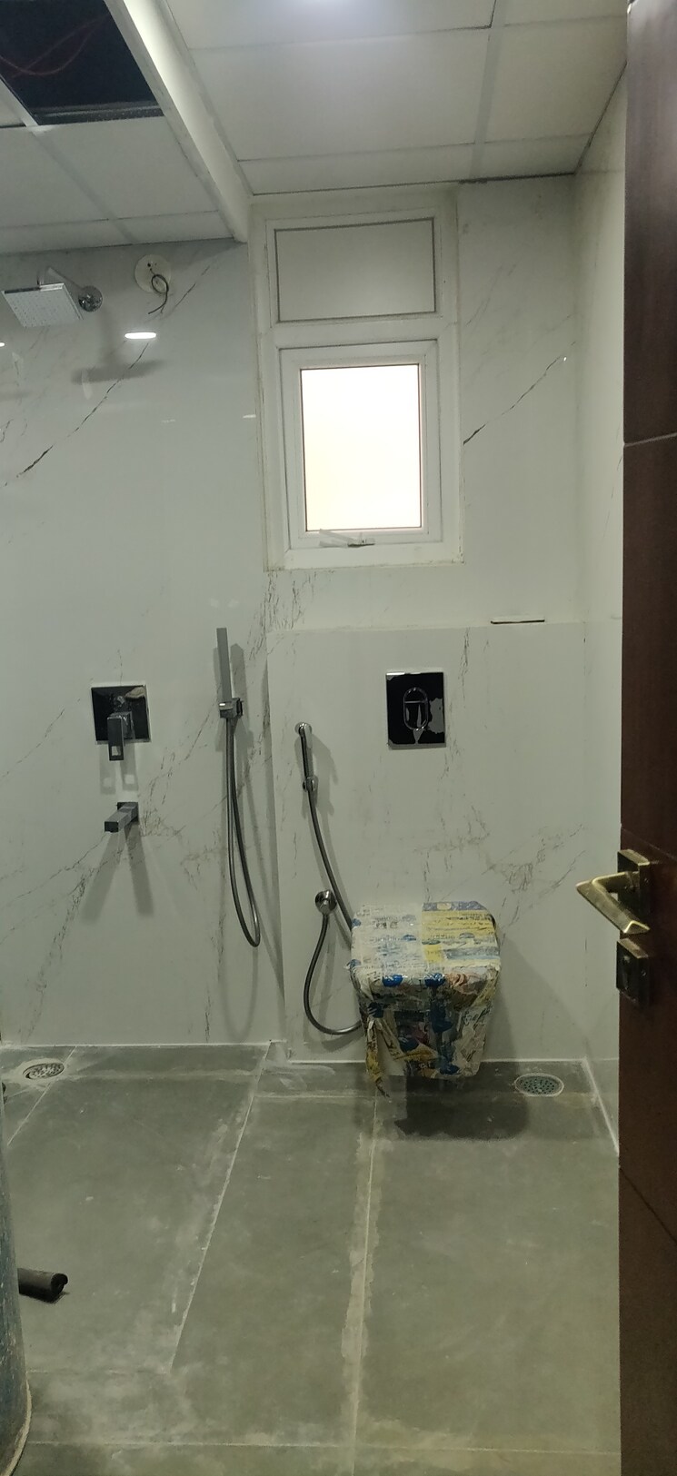 Bathroom, white-house-banjara-hills 4 Bedroom 3270 Sq.Ft. Apartment In Banjara Hills Hyderabad 7802915