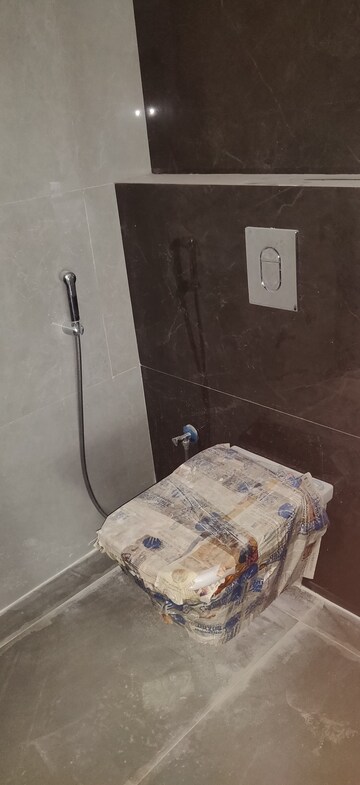 Furnished Amenities in 4 BHK Apartment at White House Banjara Hills, Banjara Hills – for Sale