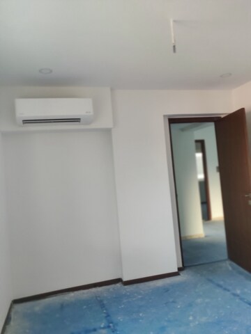 Furnished Amenities in 4 BHK Apartment at White House Banjara Hills, Banjara Hills – for Sale