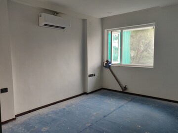 Room in 4 BHK Apartment at White House Banjara Hills, Banjara Hills – for Sale