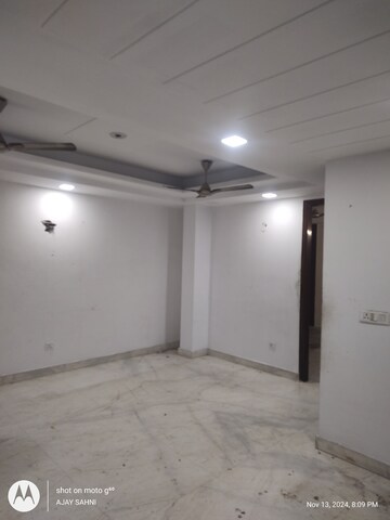 Furnished Amenities in 3 BHK Builder Floor at Mehrauli – for Rent