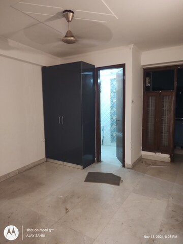 Furnished Amenities in 3 BHK Builder Floor at Mehrauli – for Rent