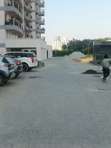 Parking in 3 BHK Apartment at Cosmos Express 99, Sector 99 – for Sale