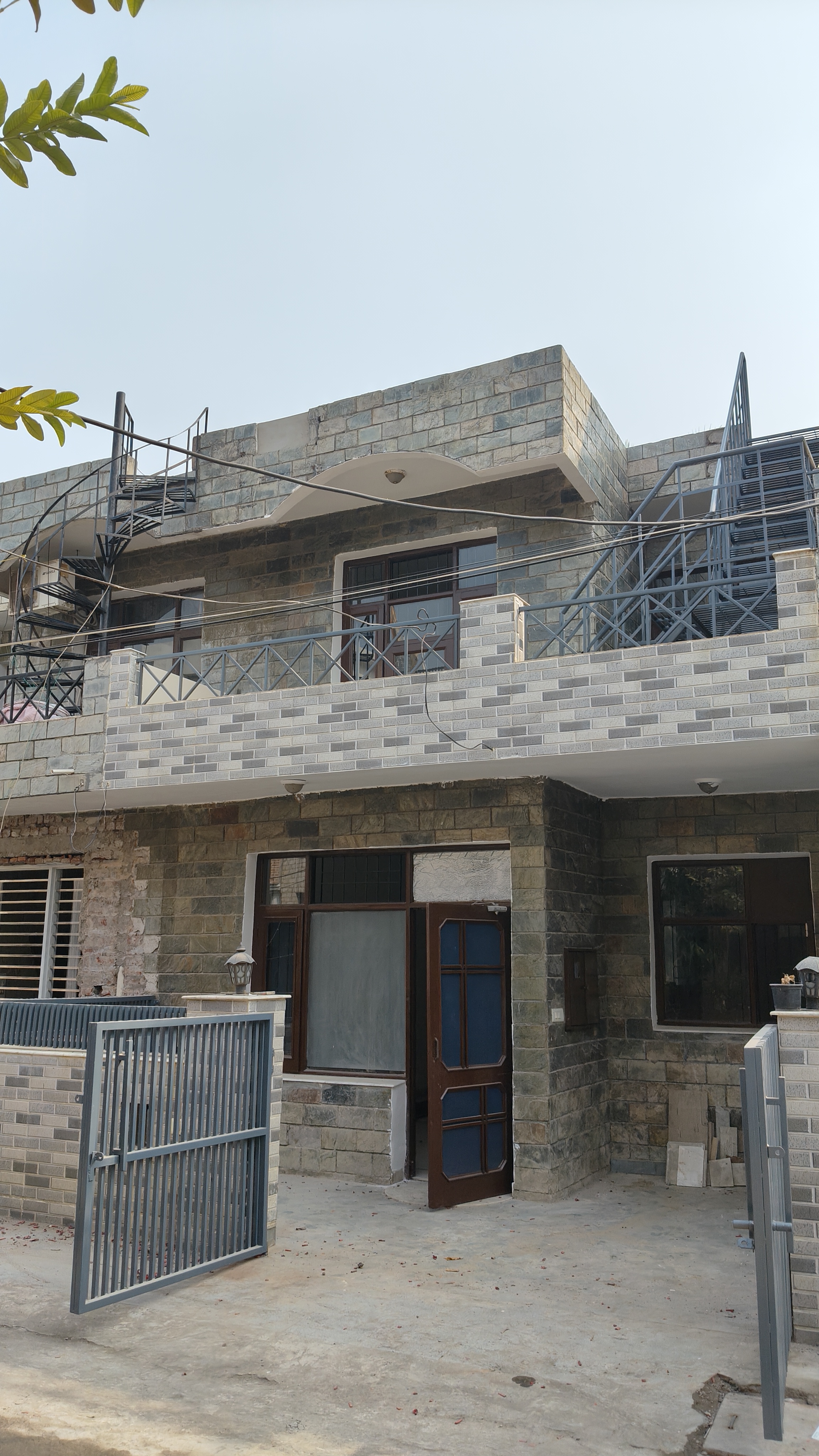 3 BHK + Pooja Room Independent House For Sale in D R Estate