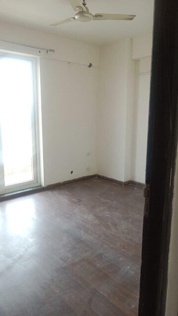 Room in 3 BHK Builder Floor at BPTP Park Elite Floor II, Sector 75 – for Sale