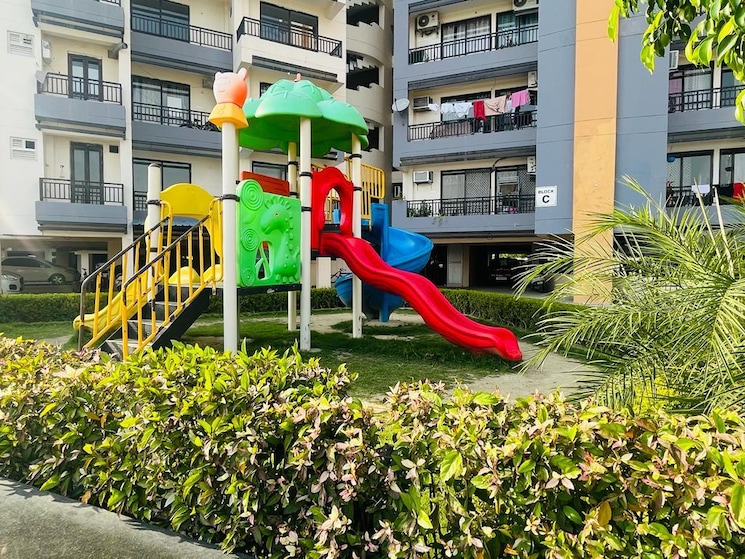 Garden, ratan-galaxy 3 Bedroom 1955 Sq.Ft. Apartment In Vrindavan Yojna Lucknow 7803418