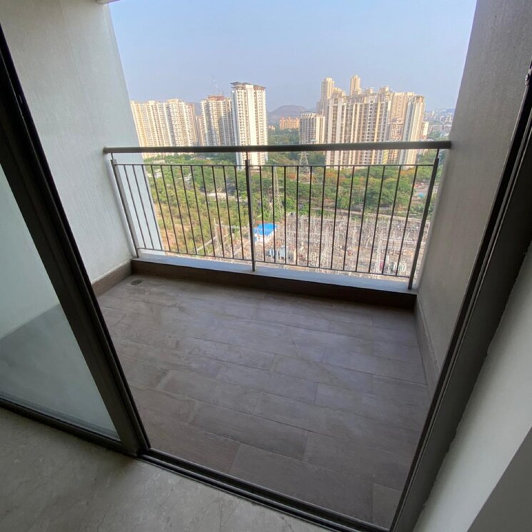 Balcony, wadhwa-atmosphere-o2 2 Bedroom 584 Sq.Ft. Apartment In Nahur Gaothan Mumbai 7803493