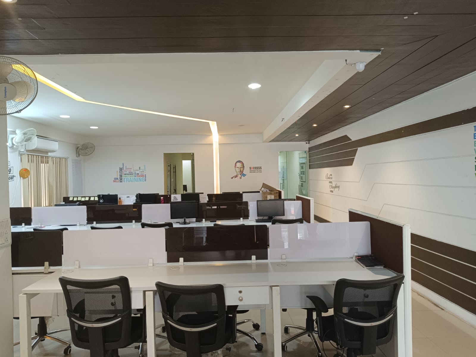 Commercial Office Space 2000 Sq.Ft. For Rent in Madhapur Hyderabad  7803515