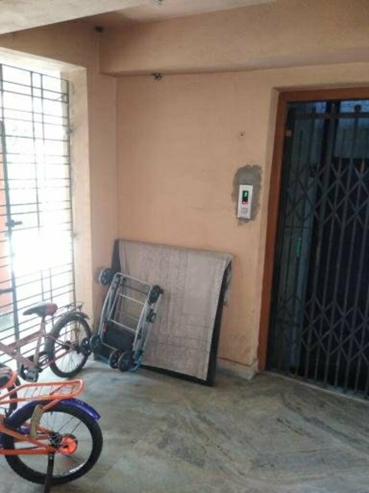 Bathroom, patuli 3 Bedroom 1080 Sq.Ft. Apartment In Patuli Kolkata 7803621