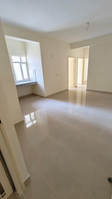 Room in 3 BHK Apartment at GLS Arawali Homes, Sohna Sector 4 – for Sale