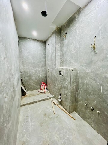 Bathroom in 3 BHK Builder Floor at Vipul World Floors, Sector 48 – for Sale