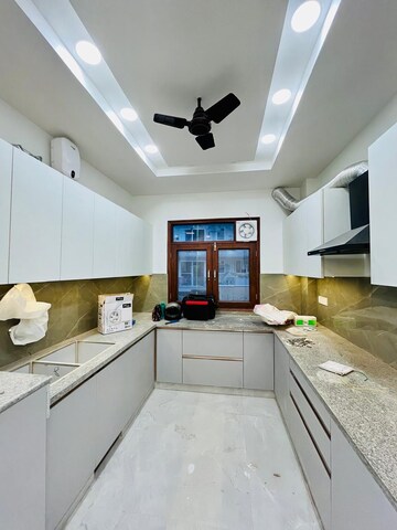 Kitchen in 3 BHK Builder Floor at SS Southend Floors, South City 2 – for Sale