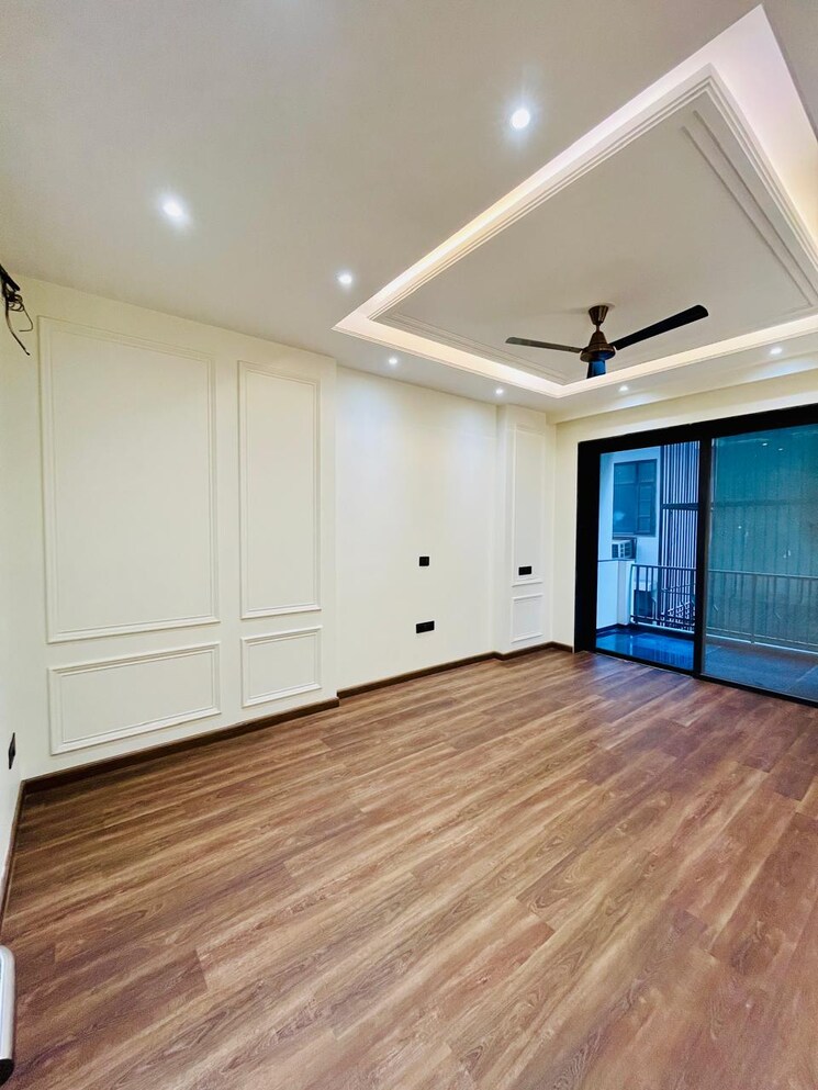 Room, uppal-southend 2.5 Bedroom 251 Sq.Yd. Builder Floor In Sector 49 Gurgaon 7803790