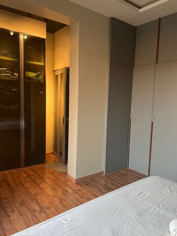 Room in 2 BHK Apartment at Chandivali – for Sale