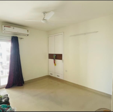 Room in 3 BHK Apartment at Spaze Privvy The Address, Hayatpur – for Sale