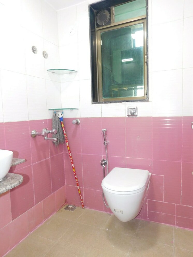 Bathroom, bhumiraj-costarica Commercial Office Space 1500 Sq.Ft. In Sanpada Navi Mumbai 7803978