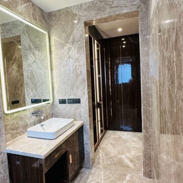 Kitchen in 4 BHK Builder Floor at Unitech South City 1, South City 1 – for Sale