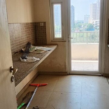 Room in 4 BHK Apartment at DLF New Town Heights I, Sector 90 – for Sale