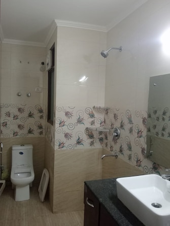 2 BHK Apartment For Rent in Saket Delhi  7804335