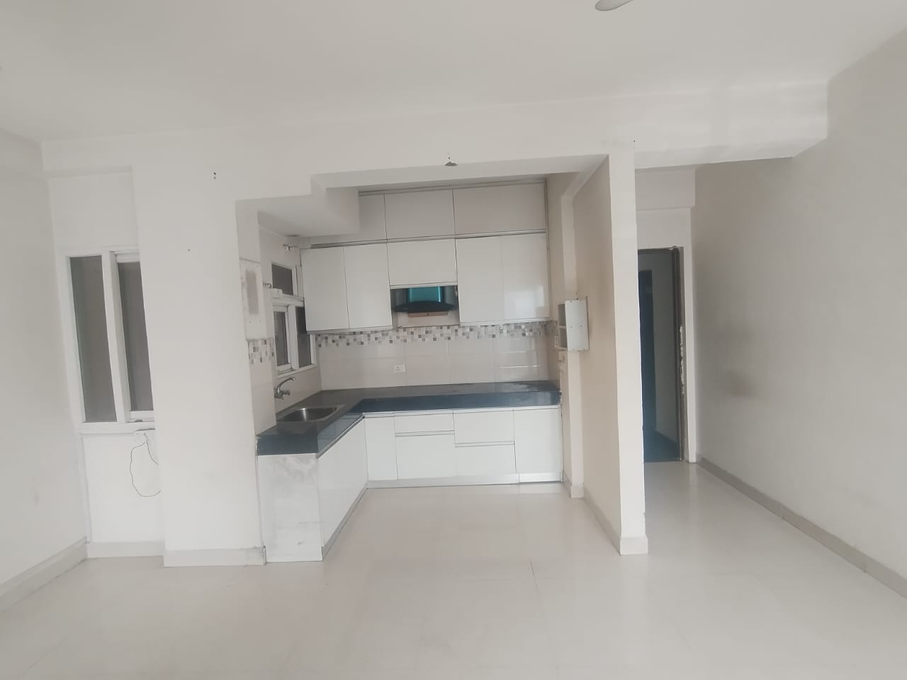 3 BHK + Extra Room Apartment For Sale in Signature Global Orchard Avenue