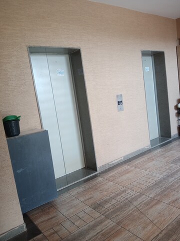 Lift in 2 BHK Apartment at Ghuma – for Rent