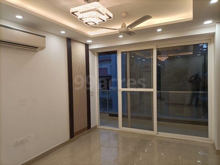 Room, qutub-plaza 3 Bedroom 200 Sq.Ft. Builder Floor In Sector 26 Gurgaon 7804509