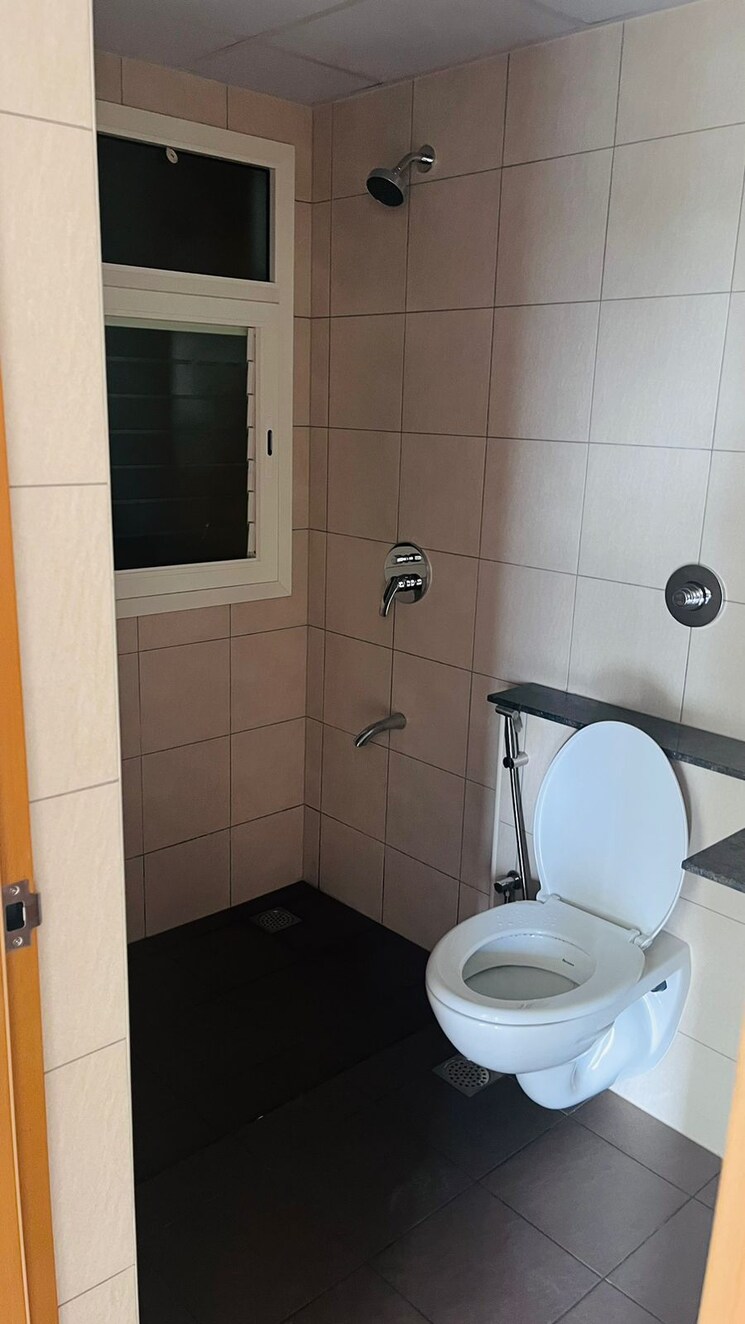 Bathroom, sobha-dream-gardens 2 Bedroom 1004 Sq.Ft. Apartment In Thanisandra Main Road Bangalore 7804514