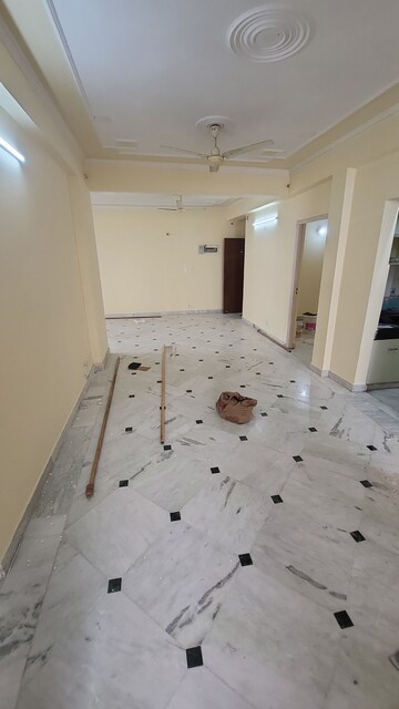 Bathroom in 4 BHK Apartment at Gokul Apartments Faridabad, Sector 45 – for Rent
