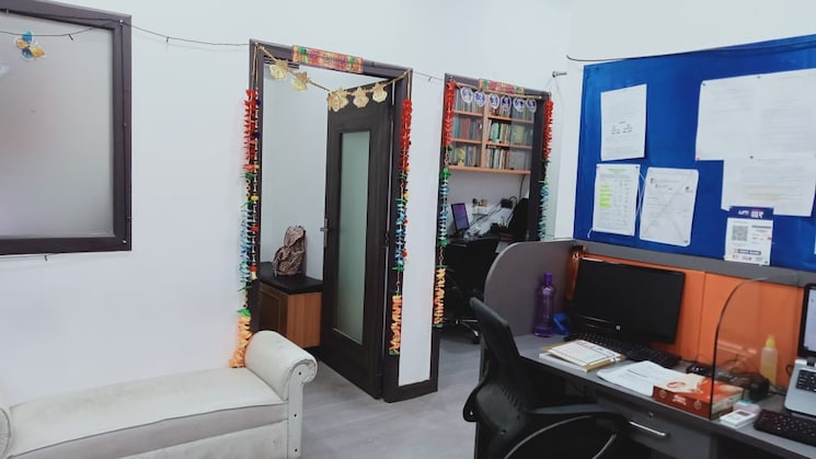 Living Room, sector 2 Commercial Office Space 800 Sq.Ft. In Sector 2 Noida 7804816