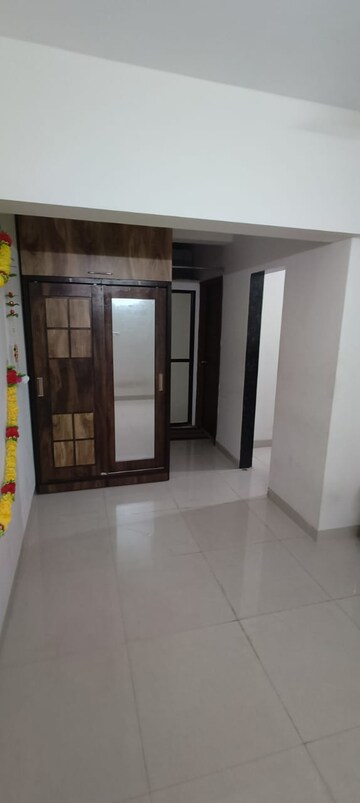 Room in 1 BHK Apartment at Jay Bhavani CHS, Prabhadevi – for Sale