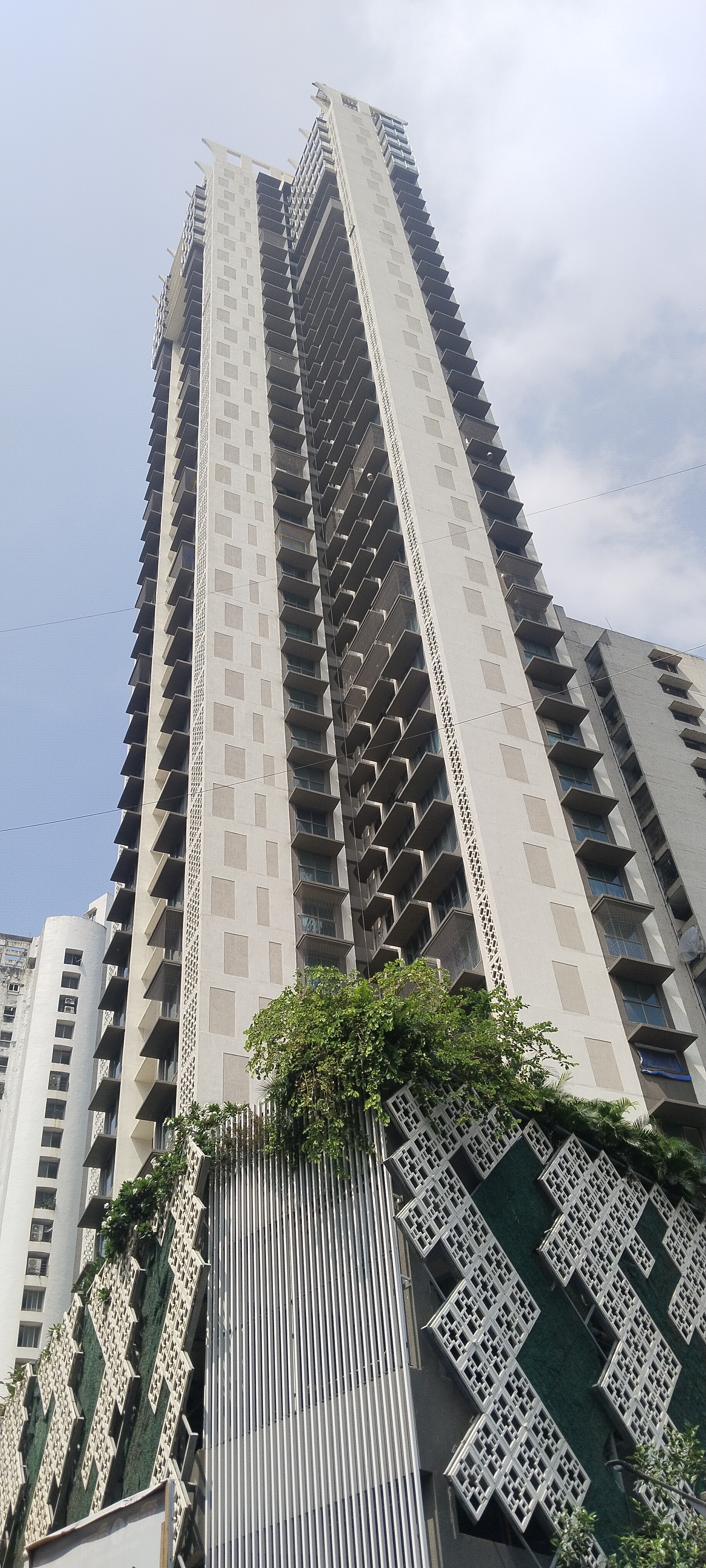 2 BHK Apartment For Rent in Chandak Cornerstone Worli Mumbai  7804979