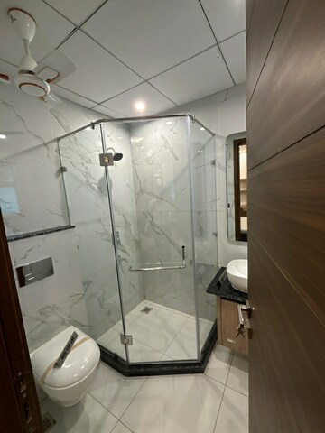 Bathroom in 3.5 BHK Builder Floor at Signature Global Daxin Vistas, Bhondsi – for Sale