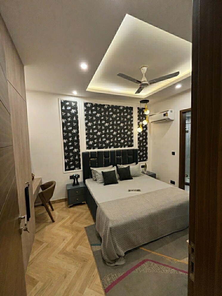 Master Bedroom, signature-global-daxin-vistas 3.5 Bedroom 1550 Sq.Ft. Apartment In Bhondsi Gurgaon 7805133
