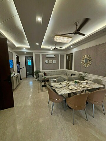 Master Bedroom in 3.5 BHK Apartment at Signature Global Daxin Vistas, Bhondsi – for Sale
