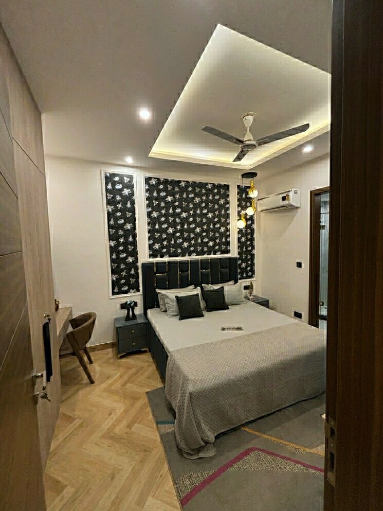 Master Bedroom, signature-global-daxin-vistas 3.5 Bedroom 1550 Sq.Ft. Apartment In Bhondsi Gurgaon 7805159
