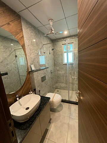 Bathroom in 3.5 BHK Apartment at Signature Global Daxin Vistas, Bhondsi – for Sale