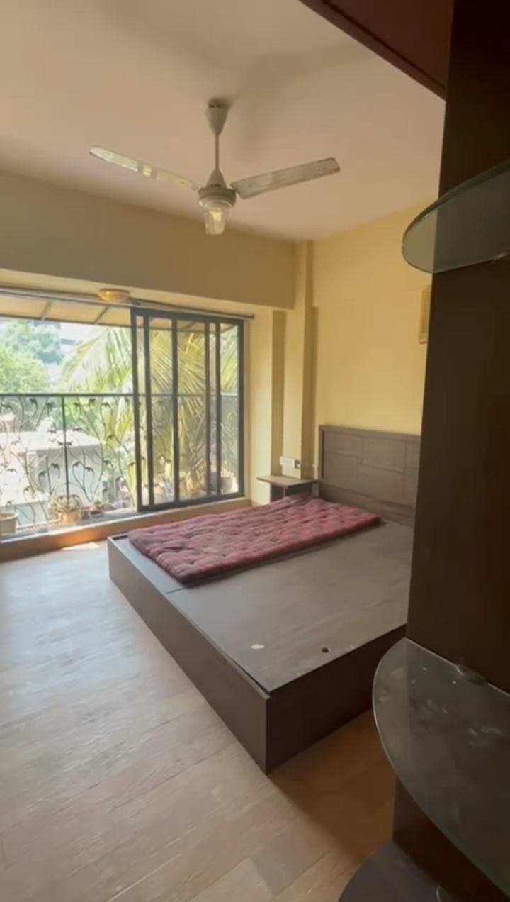 3 BHK Apartment For Resale in Excellent Apartments Bandra West Mumbai  7805333