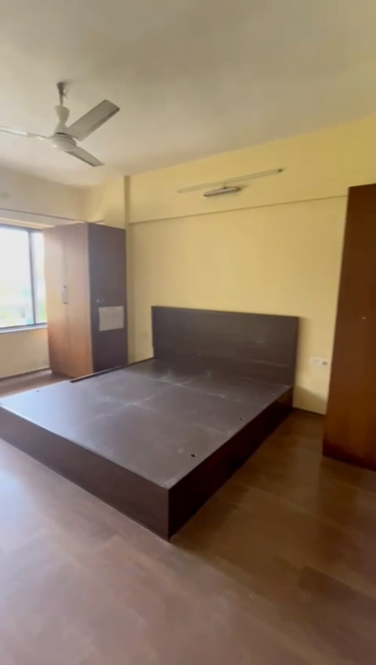 Bedroom, excellent-apartments 3 Bedroom 1200 Sq.Ft. Apartment In Bandra West Mumbai 7805333