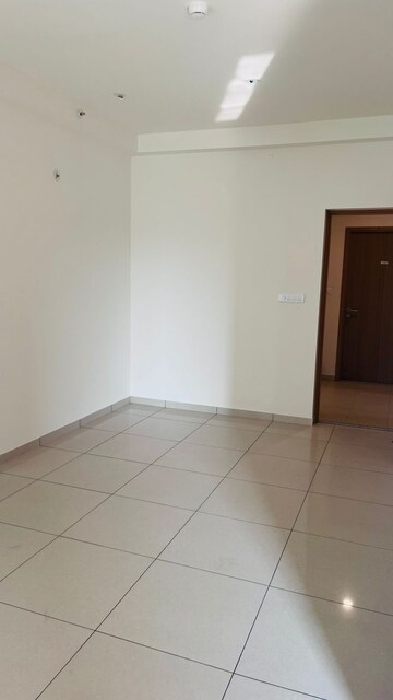 Room in 2 BHK Apartment at Sobha Dream Gardens, Thanisandra Main Road – for Sale