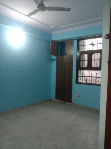 Room in 2 BHK Builder Floor at Vaishali Sector 4 – for Sale