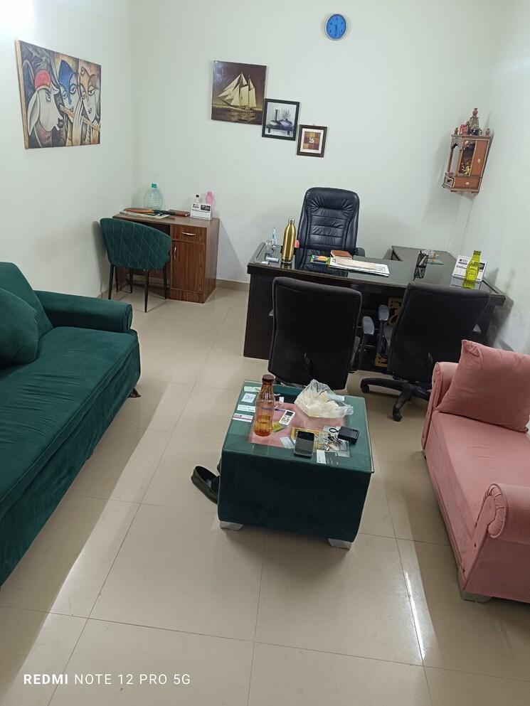 Master Bedroom, emaar-emerald-floors-premier 1 RK 300 Sq.Ft. Apartment In Sector 65 Gurgaon 7805374