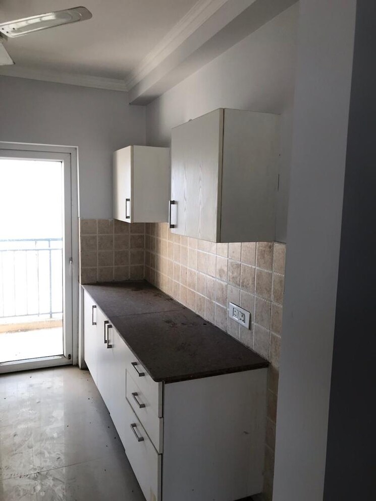 Kitchen, spaze-privy 3.5 Bedroom 2085 Sq.Ft. Apartment In Sector 72 Gurgaon 7805516