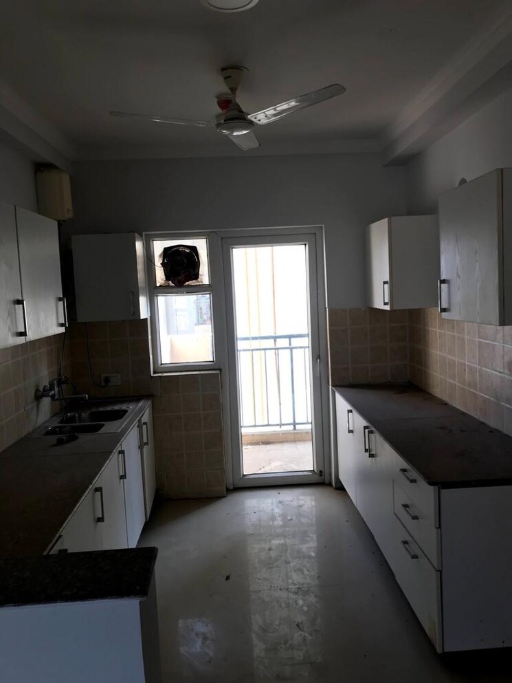 Kitchen, spaze-privy 3.5 Bedroom 2085 Sq.Ft. Apartment In Sector 72 Gurgaon 7805516