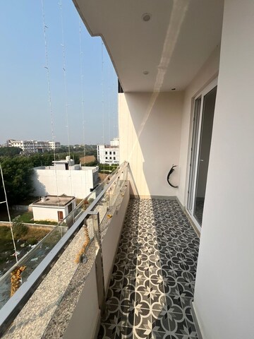 Balcony in 3 BHK Builder Floor at Puri Kohinoor, Sector 89 – for Sale
