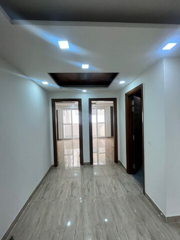 Building Lobby in 3 BHK Builder Floor at Puri Kohinoor, Sector 89 – for Sale